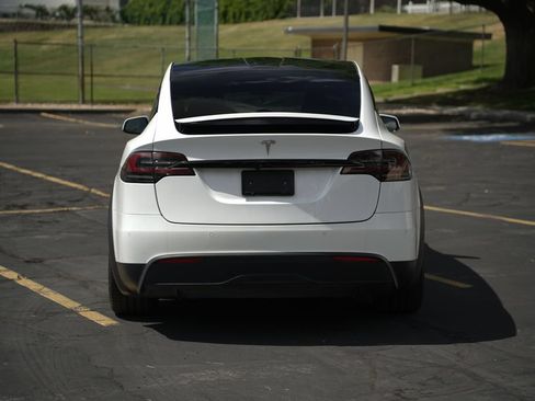 Used 2022 Tesla Model X AWD/4WD image 4