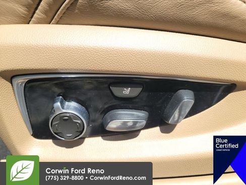 Used 2018 Cadillac Escalade Platinum AWD/4WD image 12