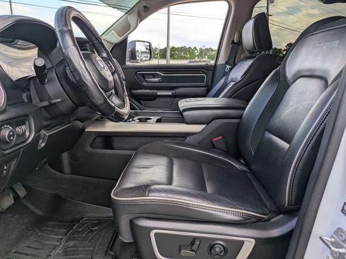 Used 2021 RAM 1500 Laramie image 14