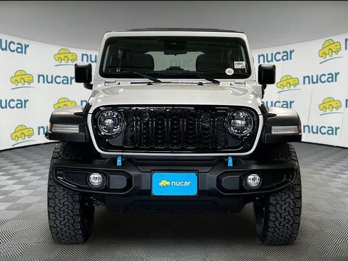 Used 2024 Jeep Wrangler Unlimited AWD/4WD image 2