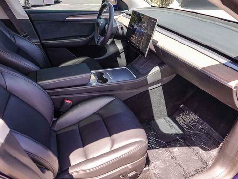 Used 2023 Tesla Model Y Performance AWD/4WD image 14