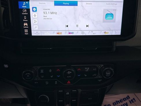 New 2025 Jeep Wrangler Unlimited Sport image 12