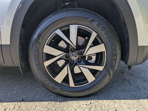 Certified 2023 Volkswagen Atlas Cross Sport SE AWD/4WD image 11