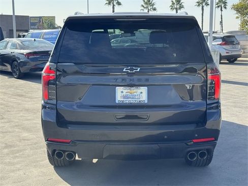 Certified 2025 Chevrolet Tahoe Z71 image 3