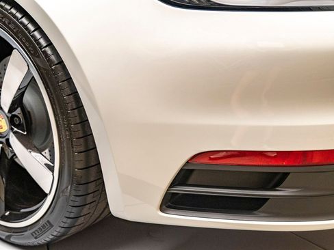 Used 2024 Porsche 911 Cabriolet image 19