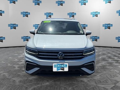Used 2023 Volkswagen Tiguan SE AWD/4WD image 8