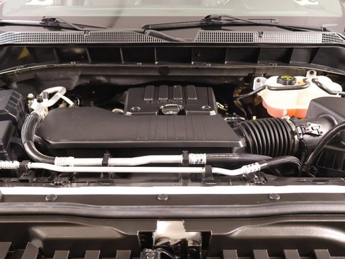 Used 2025 Chevrolet Silverado 1500 RST AWD/4WD image 19
