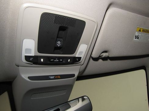 Certified 2024 Honda HR-V EX-L image 8