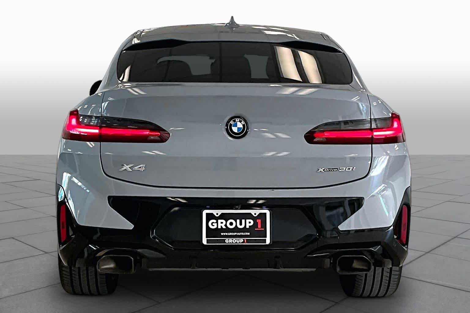 Used 2024 BMW X4 xDrive30i w/ Premium Package AWD/4WD image 4