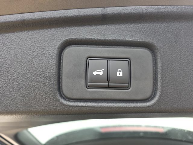New 2026 Nissan Pathfinder SL FWD image 13