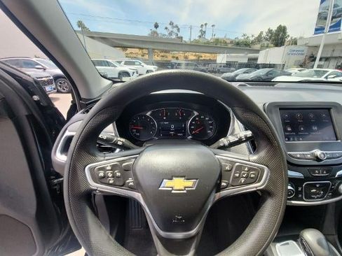 Used 2023 Chevrolet Equinox LS w/ LS Convenience Package FWD image 11