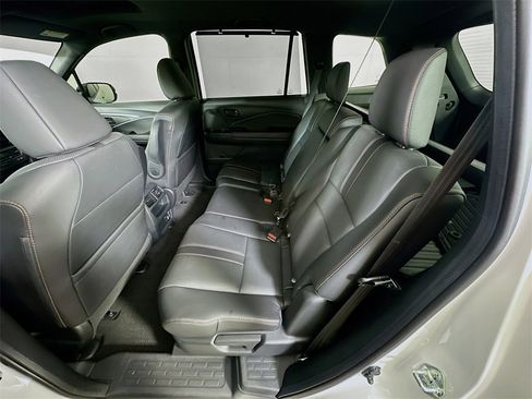 Used 2022 Honda Passport TrailSport image 14