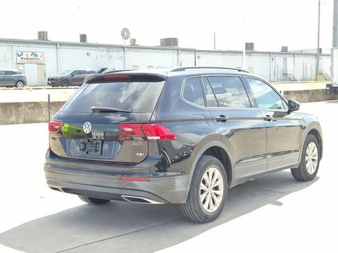 Used 2018 Volkswagen Tiguan S FWD image 6