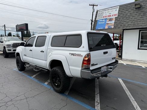 Used 2013 Toyota Tacoma PreRunner w/ SR5 Pkg RWD image 7