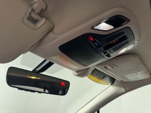 Used 2020 Subaru Outback Touring image 18