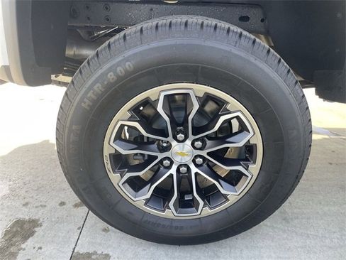 Used 2022 Chevrolet Colorado ZR2 image 30