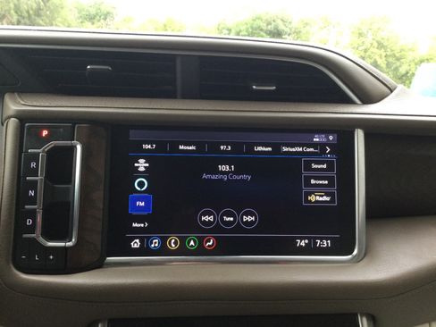 Used 2021 GMC Yukon XL Denali w/ Denali Ultimate Package AWD/4WD image 20
