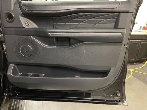 Certified 2023 Ford Expedition Platinum image 23
