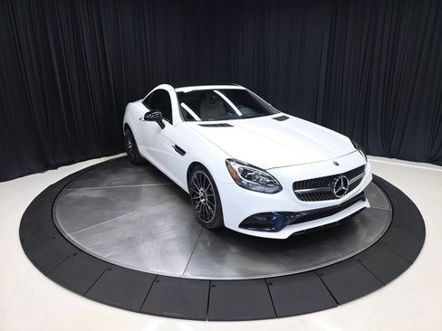Used 2019 Mercedes-Benz SLC 300 image 7