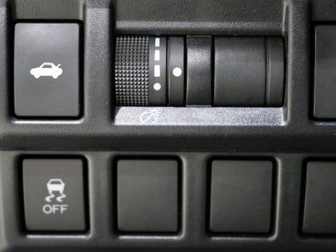 Used 2015 Subaru Legacy 2.5i Premium image 16