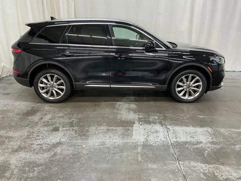 Used 2021 Lincoln Corsair FWD w/ Premium Package image 2