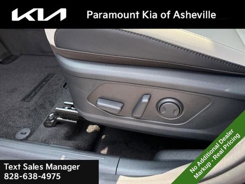 New 2025 Kia Sportage EX image 18