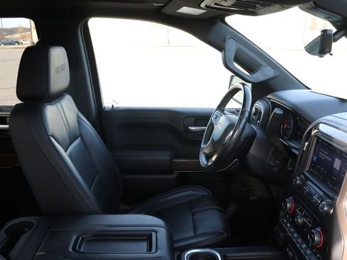 Used 2020 Chevrolet Silverado 1500 High Country w/ Technology Package image 14