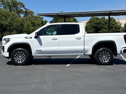 Used 2021 GMC Sierra 1500 AT4 w/ Off-Road Performance Package AWD/4WD image 14