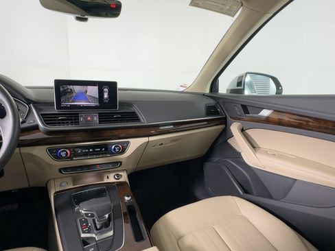 Used 2020 Audi Q5 2.0T Premium Plus w/ Premium Plus Package image 29