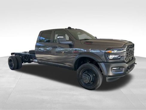 New 2026 RAM 5500 Tradesman image 2