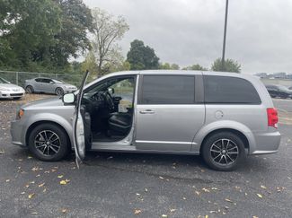 Used 2019 Dodge Grand Caravan GT image 1
