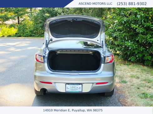 Used 2013 MAZDA MAZDA3 i Sport FWD image 17