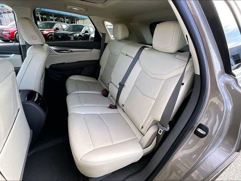 Used 2023 Cadillac XT5 Premium Luxury image 19