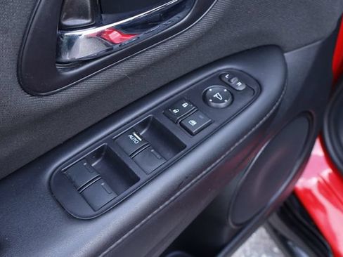 Used 2020 Honda HR-V Sport image 13
