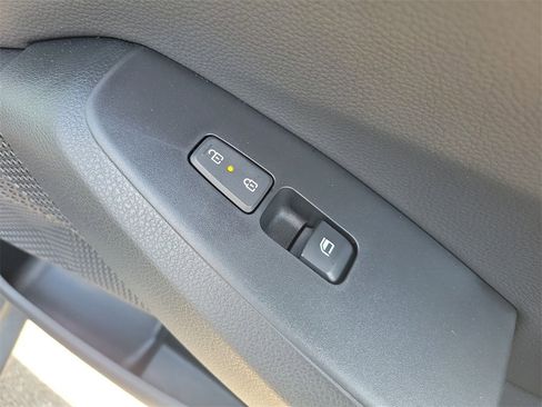 New 2026 Kia Seltos S image 11