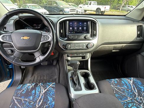 Used 2021 Chevrolet Colorado LT w/ LT Convenience Package image 18
