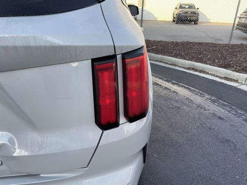 Used 2022 Kia Sorento SX image 17