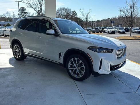 New 2026 BMW X5 sDrive40i w/ Premium Package image 6