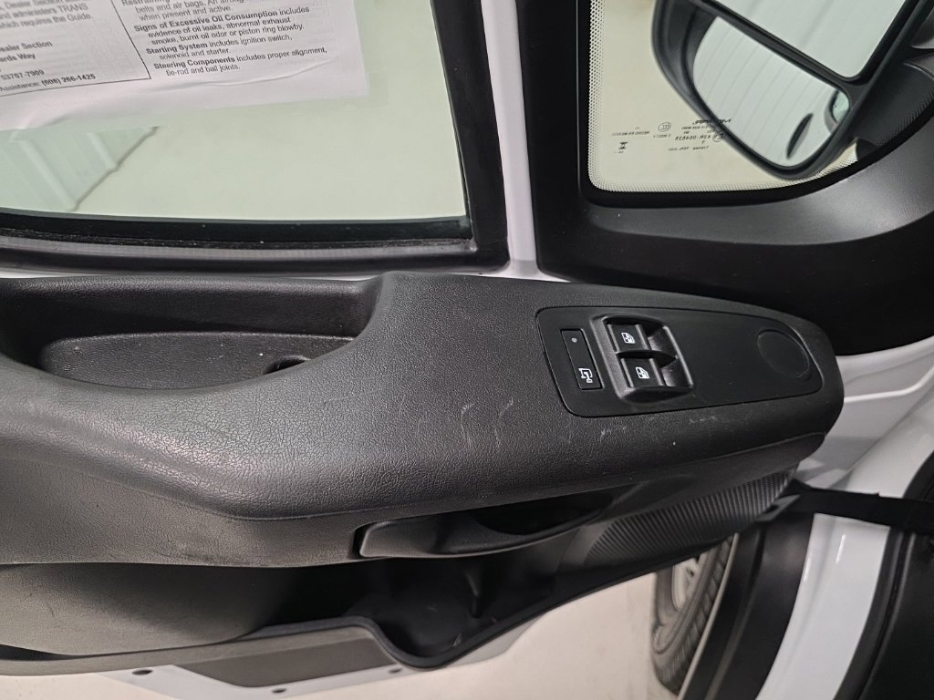 Used 2025 RAM ProMaster 2500 w/ U-Haul Equipment Group FWD image 11
