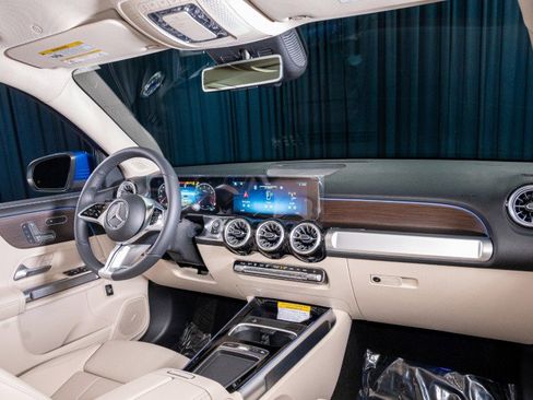 Certified 2025 Mercedes-Benz GLB 250 image 14
