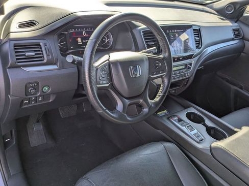 Certified 2024 Honda Passport EX-L image 4