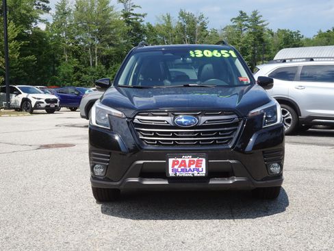 Used 2023 Subaru Forester Limited AWD/4WD image 2
