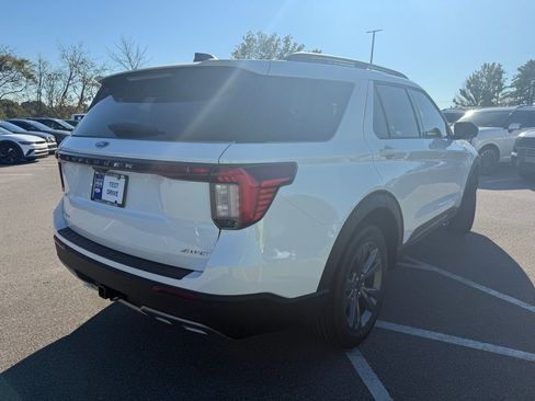 New 2026 Ford Explorer Active w/ Active Comfort Package image 6