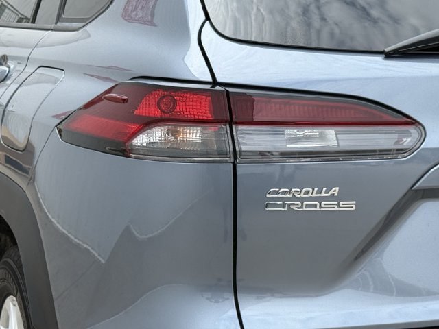 Used 2026 Toyota Corolla Cross LE w/ Moonroof Package FWD image 6