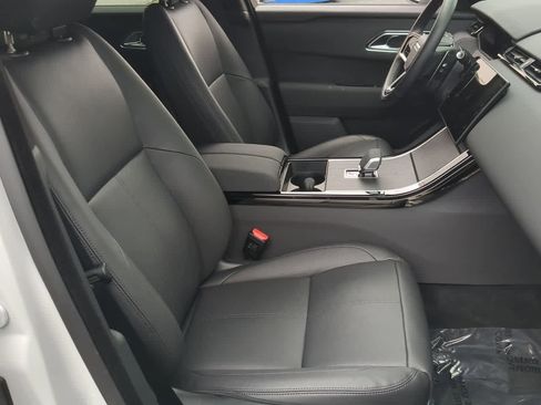 Certified 2025 Land Rover Range Rover Velar Dynamic SE image 24