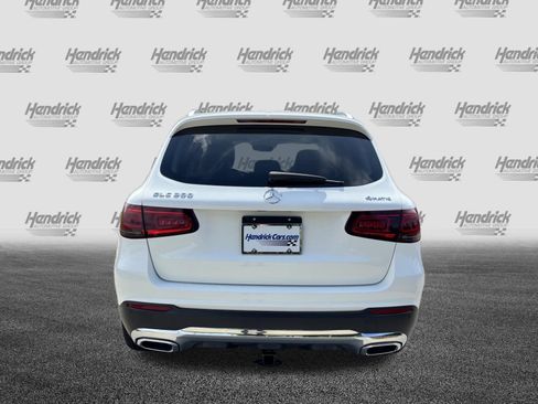 Used 2020 Mercedes-Benz GLC 300 4MATIC image 9