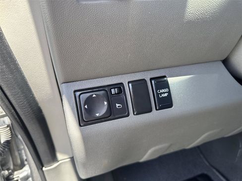 Used 2020 Nissan Frontier SV w/ Midnight Edition Floor Mats RWD image 19