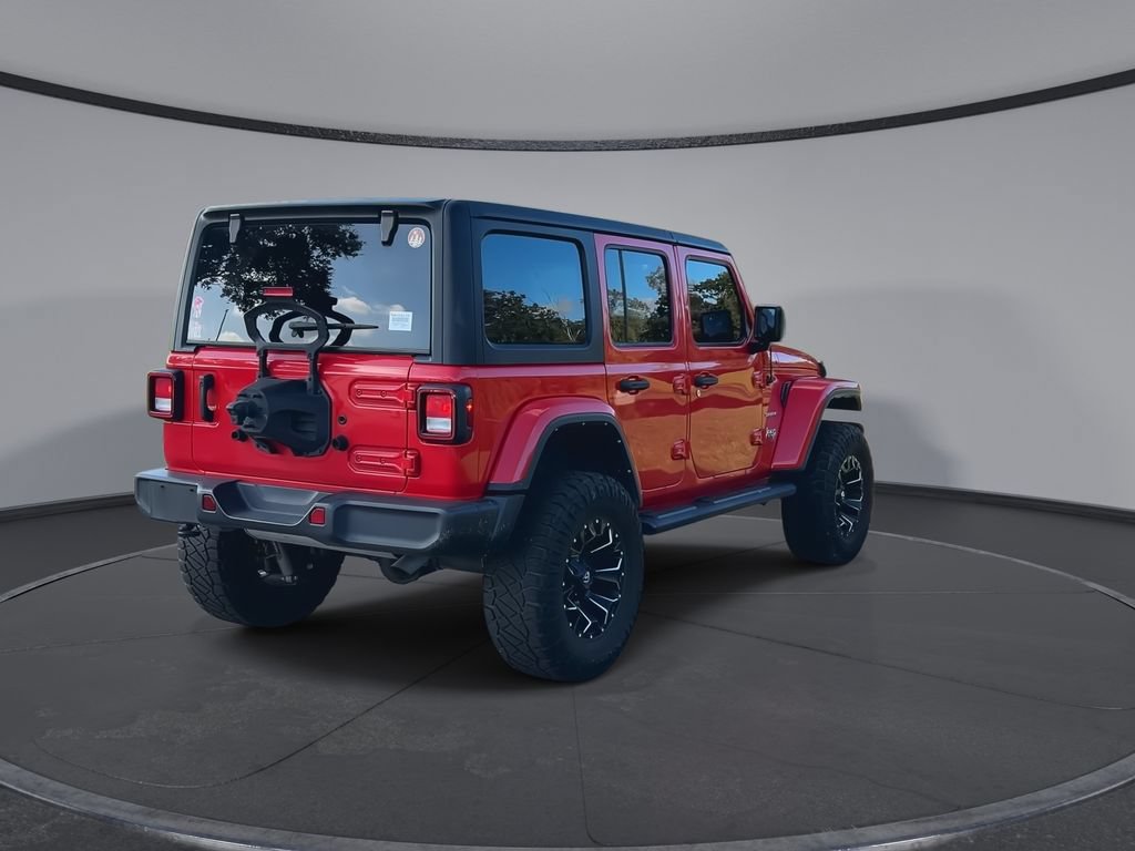 Used 2022 Jeep Wrangler Unlimited Sahara w/ Cold Weather Group AWD/4WD image 8