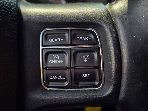 Used 2016 RAM 1500 Big Horn AWD/4WD image 32