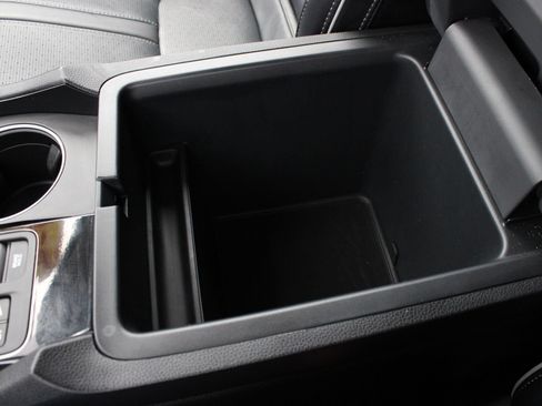 Used 2025 Honda Pilot Elite image 48
